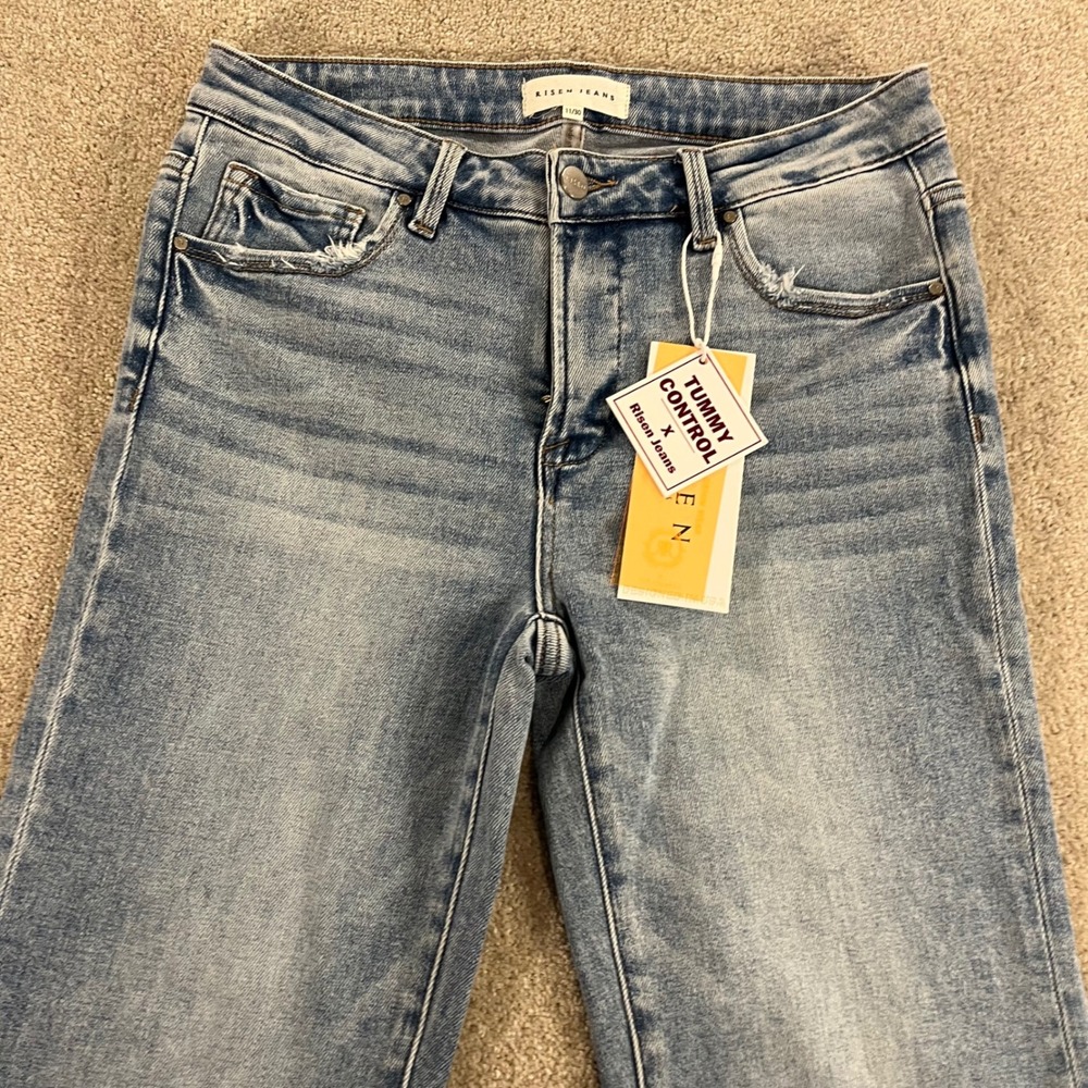 Risen Jeans Straight Leg Womens 11/30 Medium Wash NEW Tummy Control Distressed - Picture 9 of 12